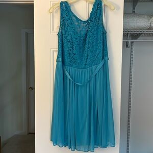 Casual or fancy Sleeveless, fully lined with back zipper, lace mesh dress